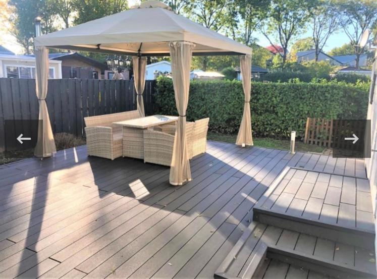 Vakantiehuis Recreatiepark Rhederlaagse Meren Lathum 호텔 외부 사진
